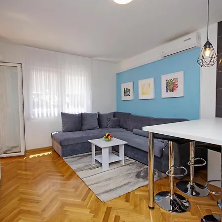 Apartment Kristina Baska Voda